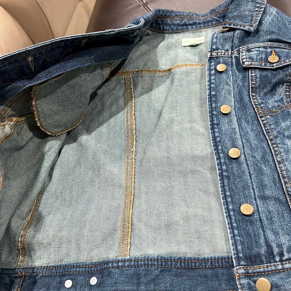 Medium Jean jacket - Picture 3 of 8